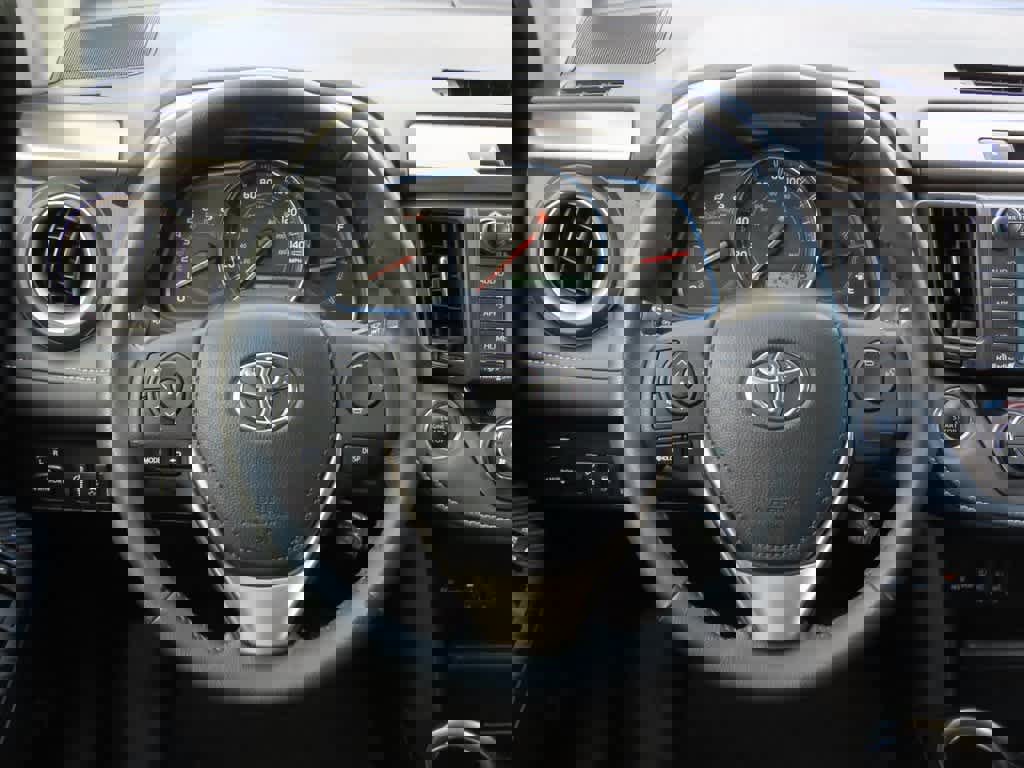 Used 2015 Toyota RAV4 Limited image 20