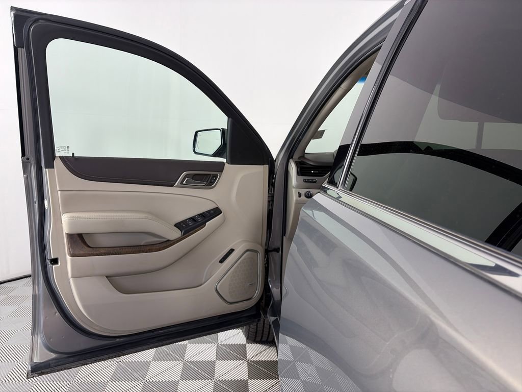 Used 2019 GMC Yukon XL Denali w/ Open Road Package AWD/4WD image 10