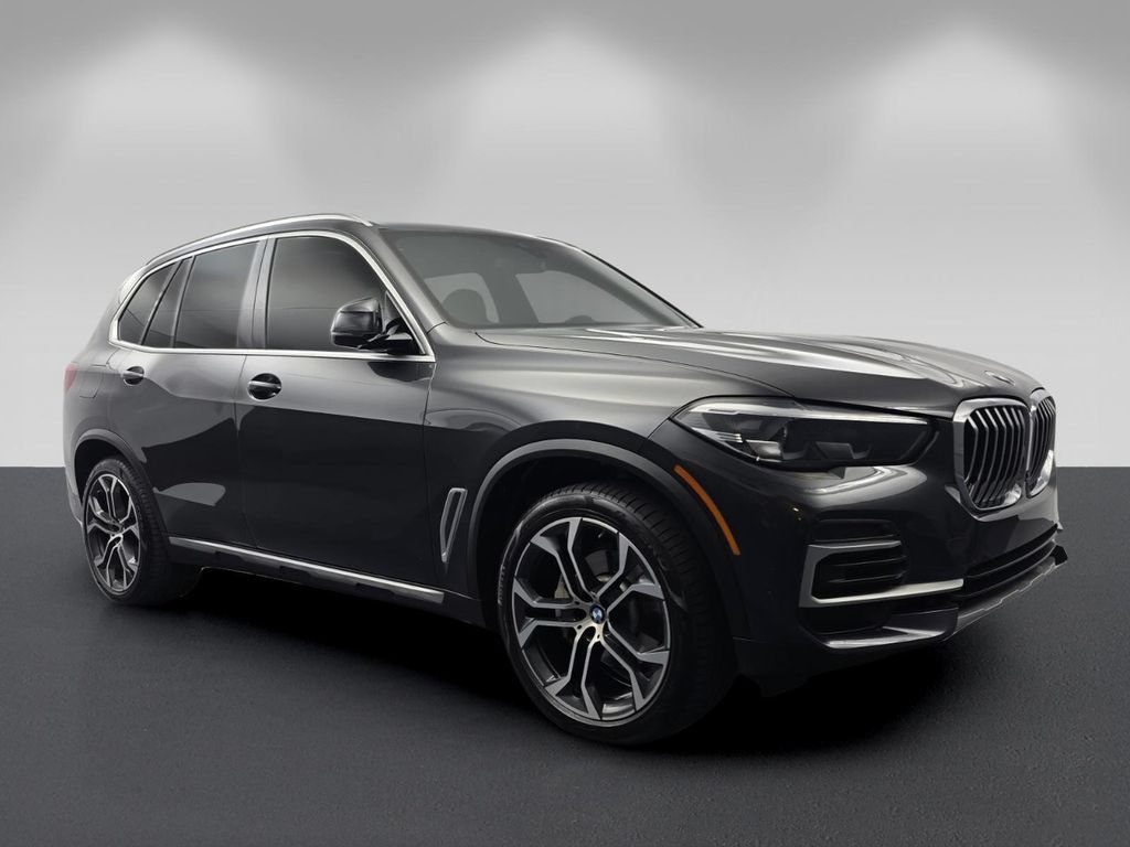 Certified 2023 BMW X5 sDrive40i w/ Premium Package