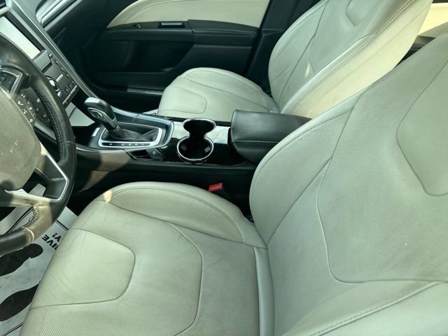 Used 2016 Ford Fusion Titanium FWD image 6