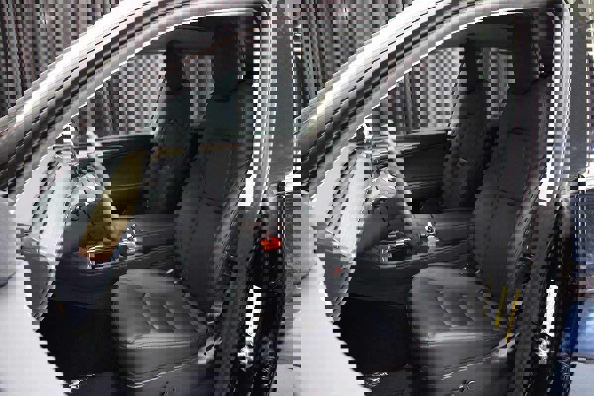 Used 2023 Tesla Model Y Long Range image 26