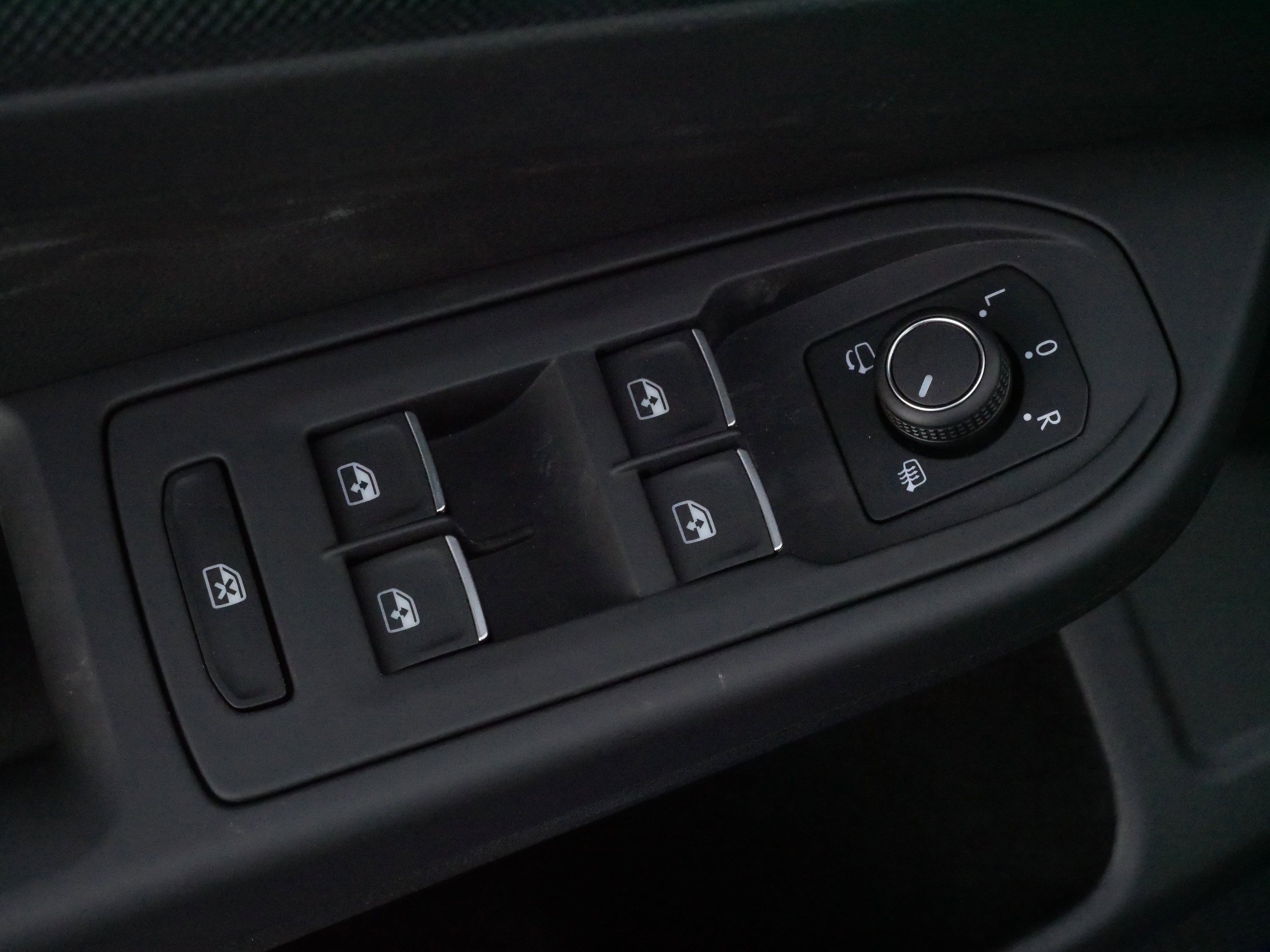 Used 2025 Volkswagen Golf image 19