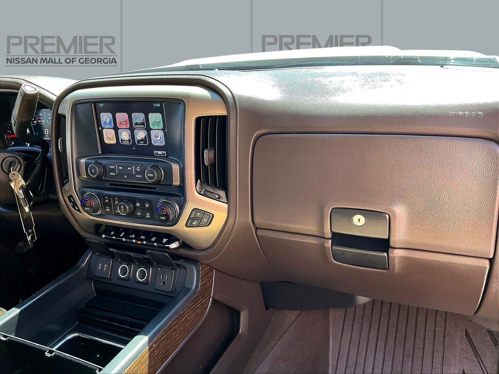 Used 2018 GMC Sierra 2500 Denali w/ Duramax Plus Package AWD/4WD image 29