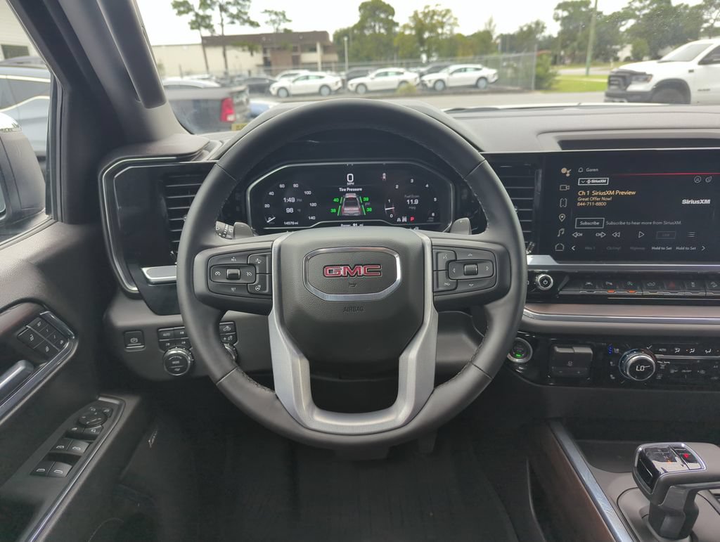 Used 2024 GMC Sierra 1500 SLT w/ SLT Premium Plus Package AWD/4WD image 17