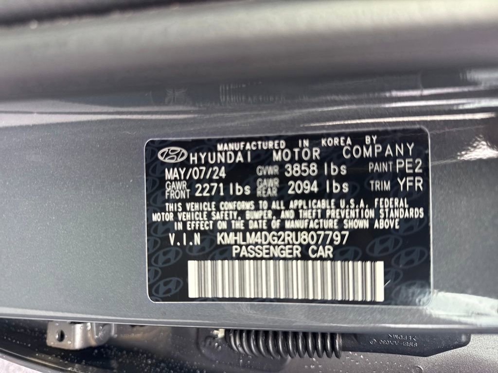 Used 2024 Hyundai Elantra SEL image 25