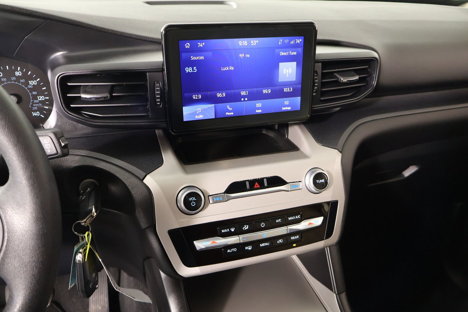 Used 2023 Ford Explorer 4WD image 5