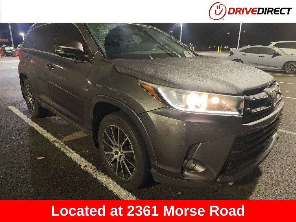 Used 2017 Toyota Highlander SE