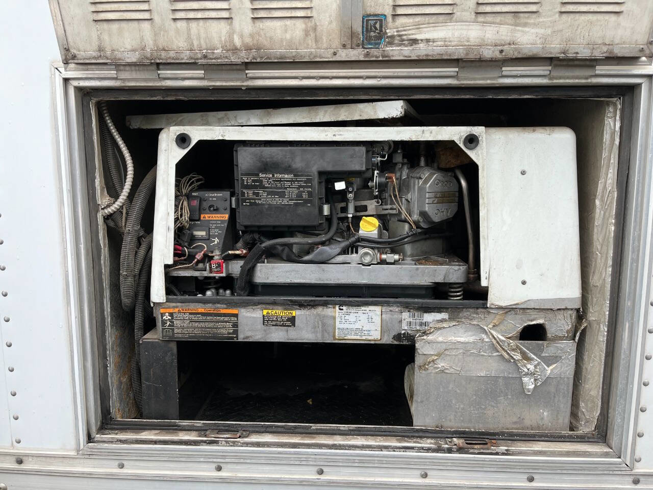 Used 2015 Ford E-450 and Econoline 450 Super Duty w/ Power Windows & Locks Group RWD image 16