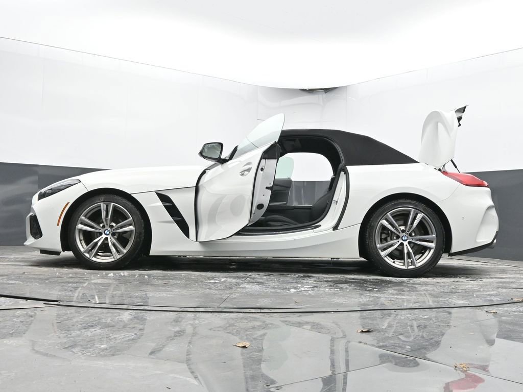 Used 2025 BMW Z4 sDrive30i image 63