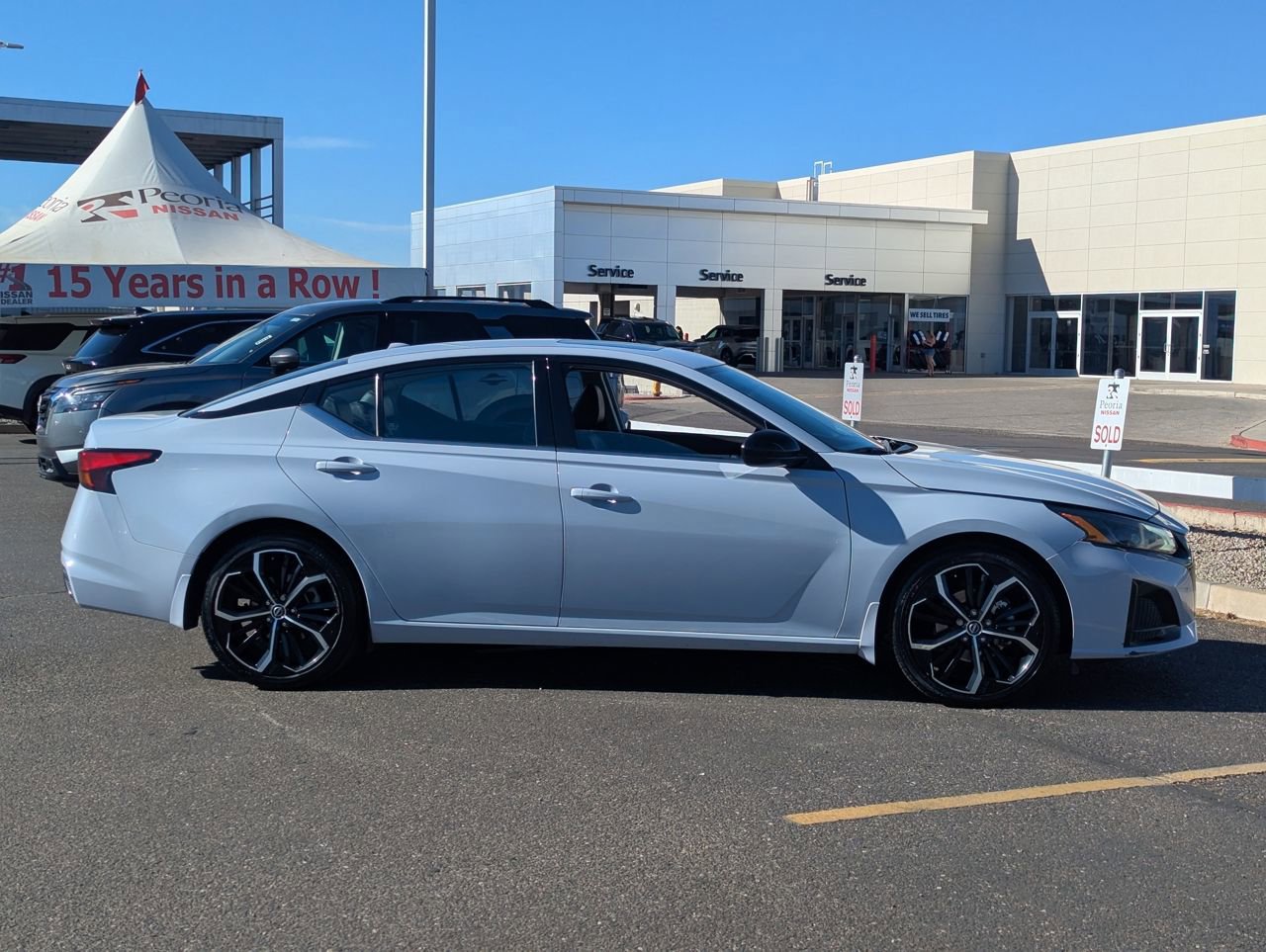 Certified 2023 Nissan Altima 2.5 SR w/ SR Premium Package image 8