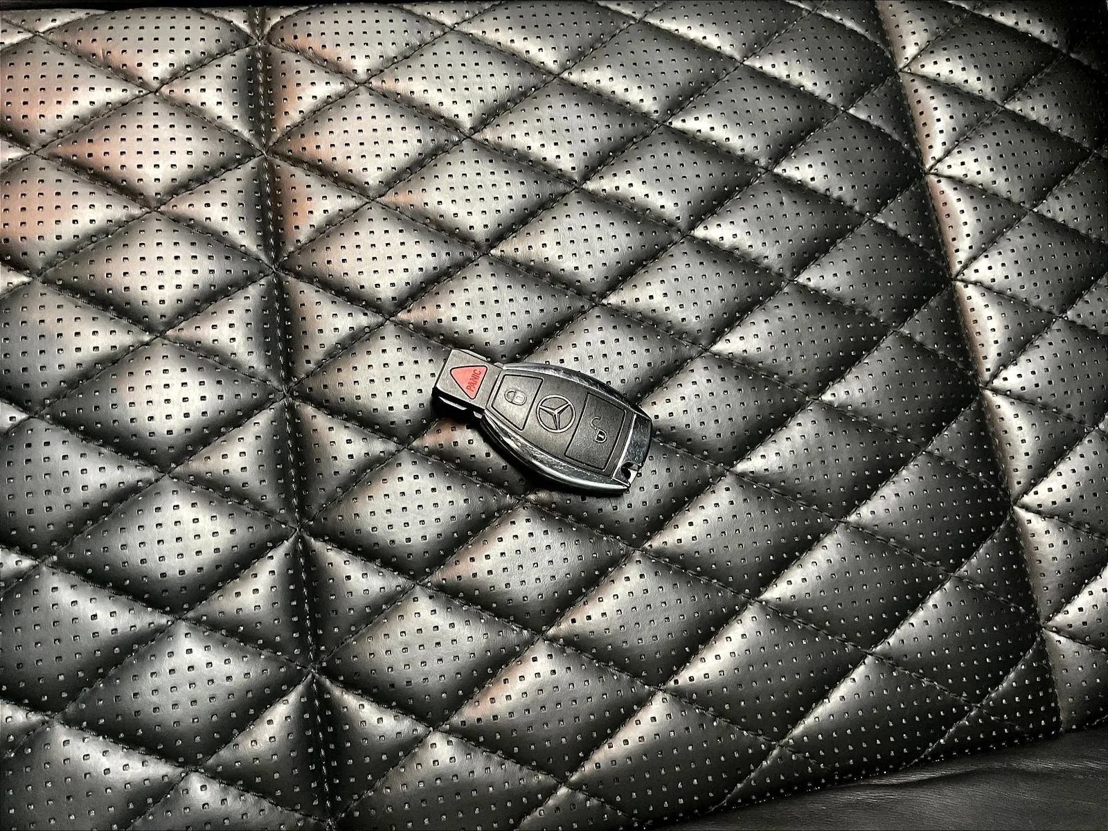 Used 2014 Mercedes-Benz G 63 AMG 4MATIC image 28