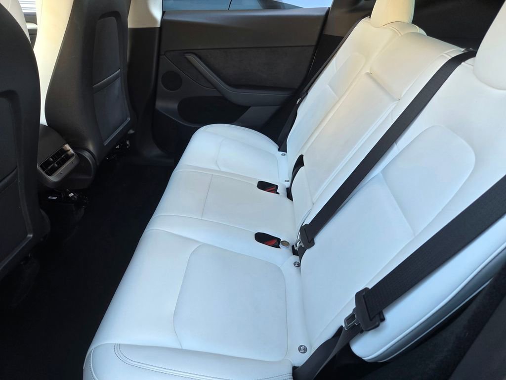 Used 2023 Tesla Model Y Long Range image 12