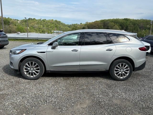Used 2018 Buick Enclave Premium AWD/4WD image 2