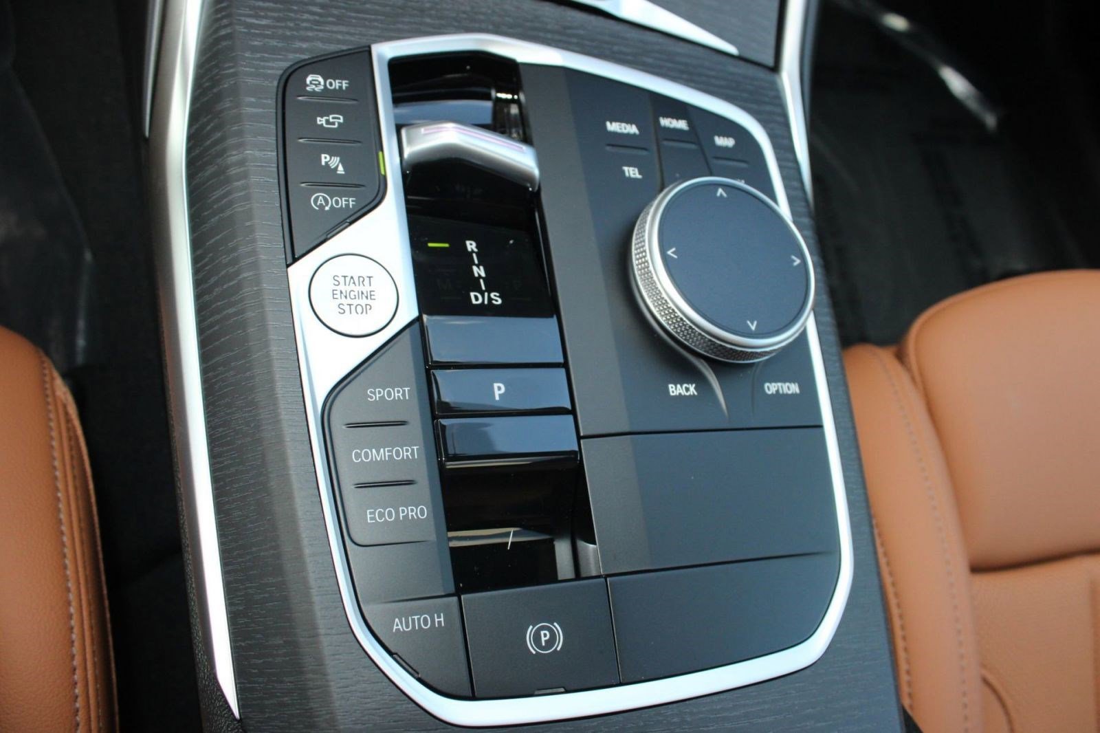 Used 2026 BMW 330i Sedan w/ M Sport Package RWD image 28