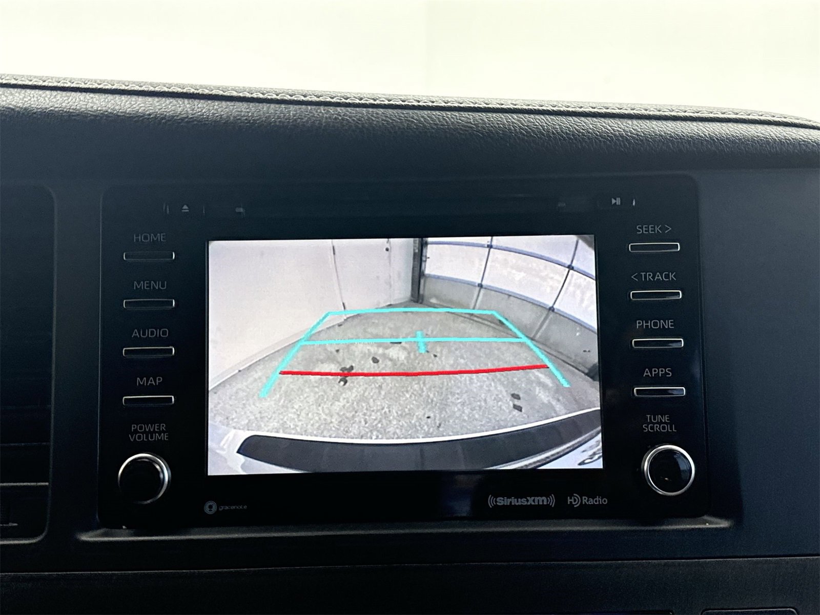 Used 2018 Toyota Sienna XLE w/ XLE Navigation Package image 23