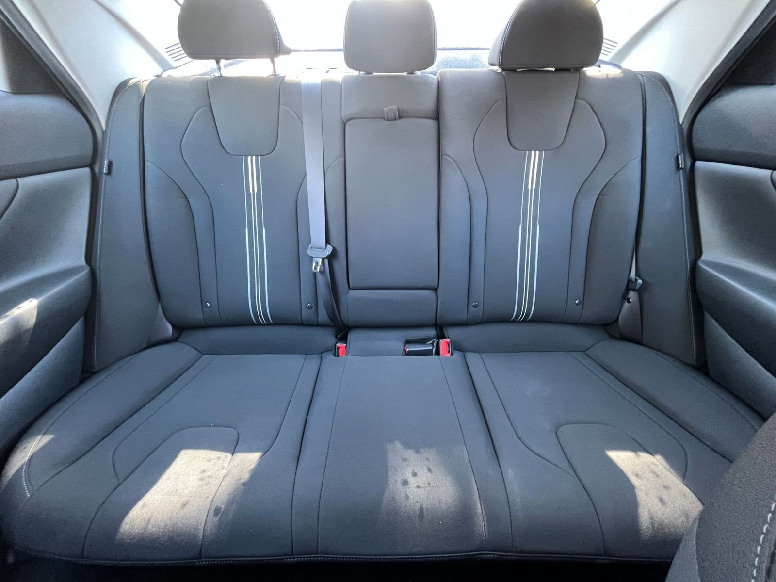 Used 2025 Hyundai Elantra SEL image 39