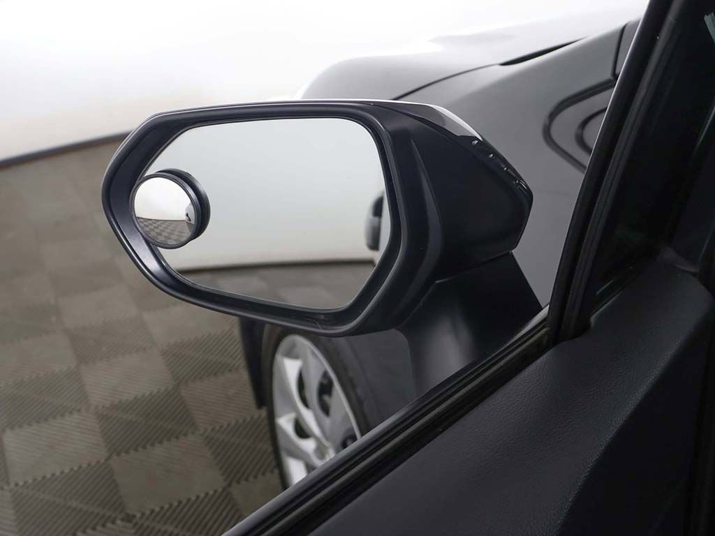 Used 2025 Toyota Corolla SE FWD image 28