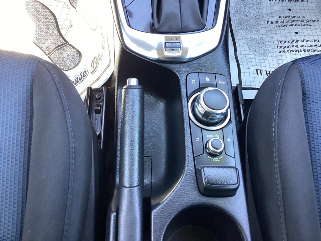 Used 2018 Toyota Yaris iA image 19