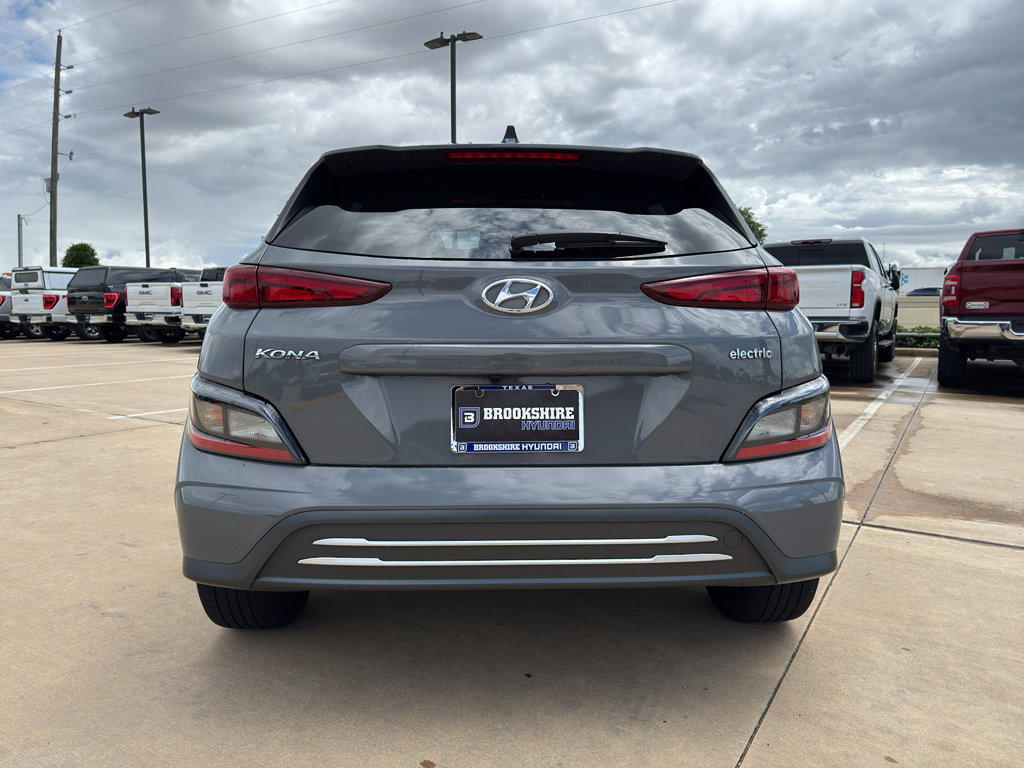 Used 2023 Hyundai Kona SEL FWD image 6