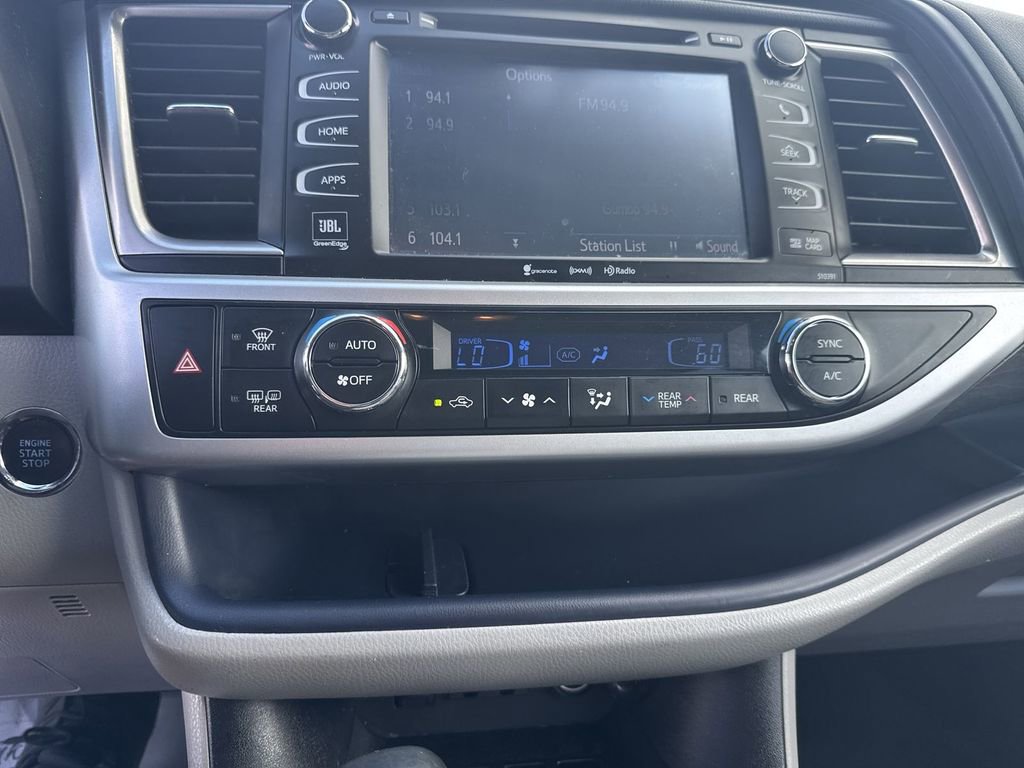 Used 2019 Toyota Highlander Limited Platinum image 25