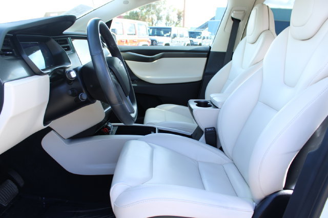 Used 2019 Tesla Model X 75D AWD/4WD image 27