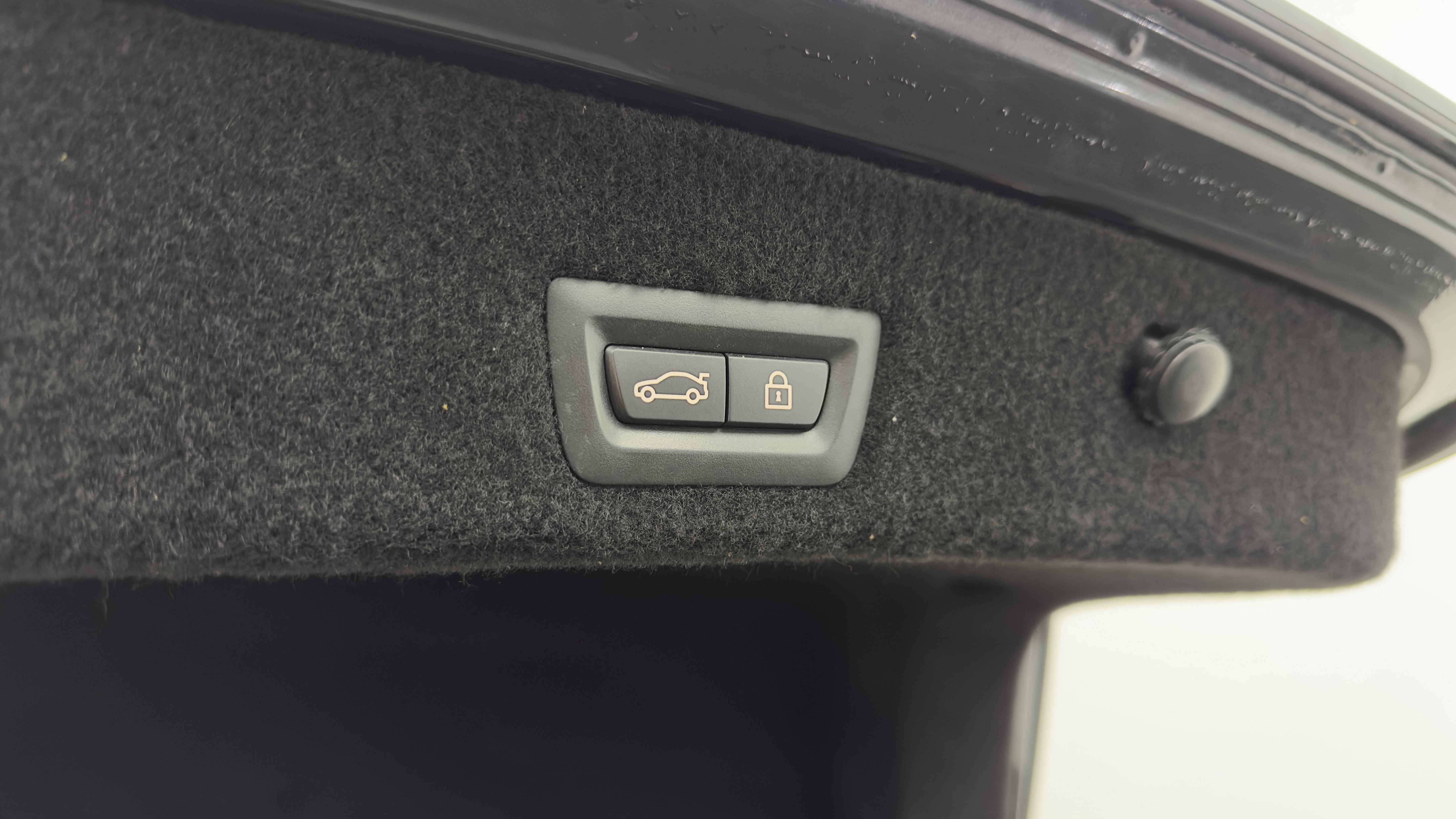 Used 2018 BMW 740i RWD image 40