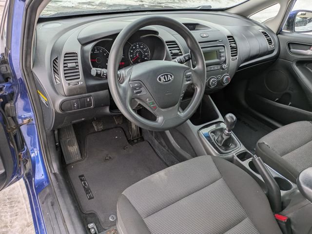 Used 2017 Kia Forte LX image 8