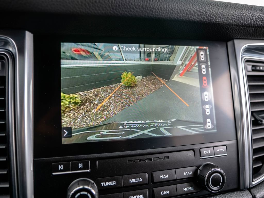 Used 2017 Porsche Macan S AWD/4WD image 34