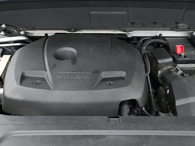 Used 2017 Volvo XC90 T6 Momentum w/ Vision Package image 19