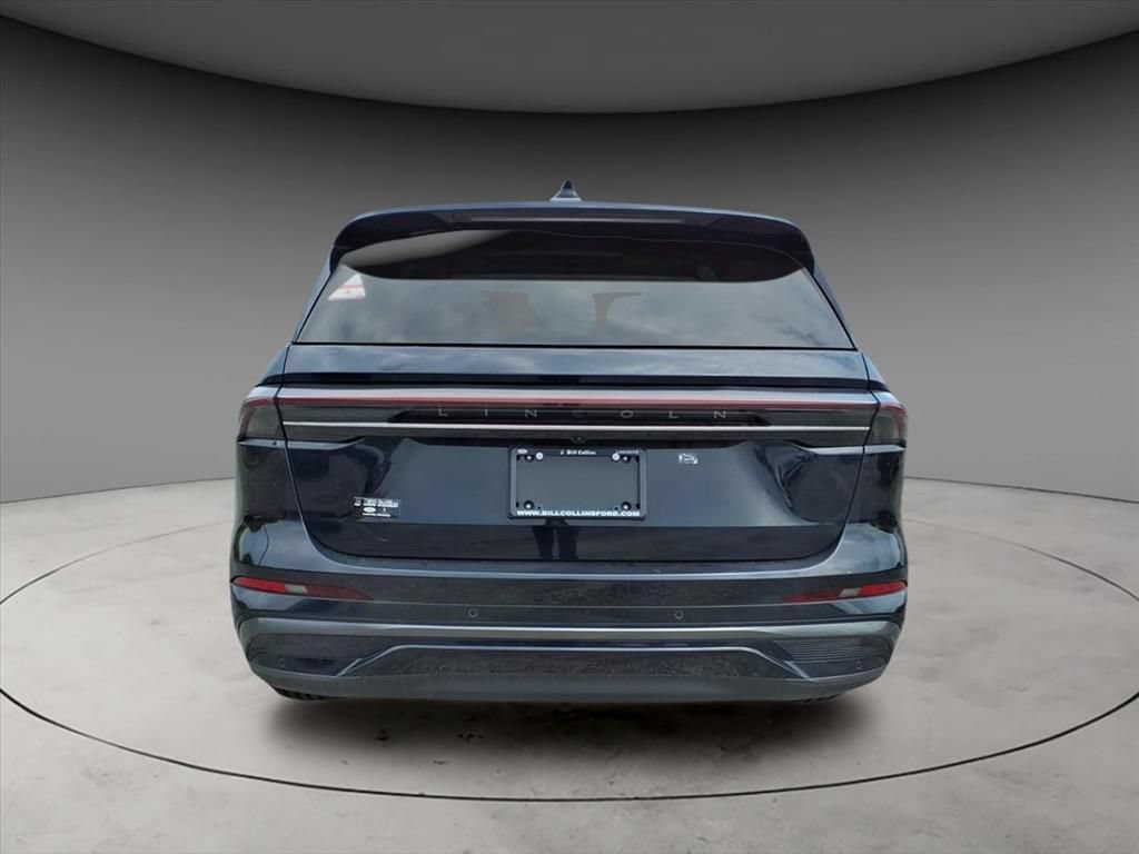 New 2025 Lincoln Nautilus Reserve w/ Jet Appearance Package AWD/4WD image 7