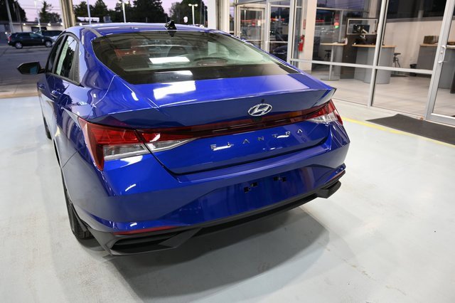 Used 2022 Hyundai Elantra SEL w/ Convenience Package image 6