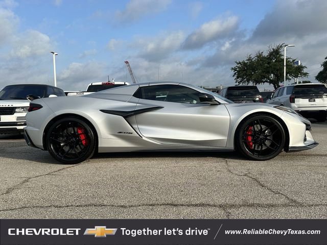 New 2026 Chevrolet Corvette Z06 RWD image 3
