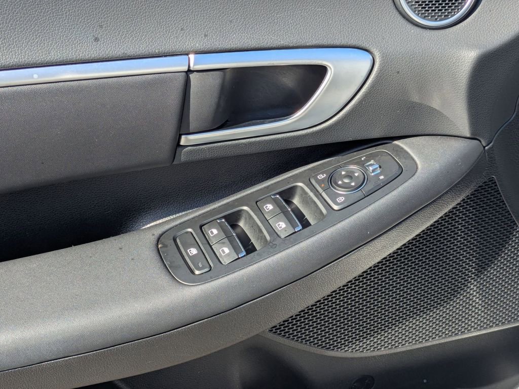 Used 2025 Hyundai Sonata SEL image 16