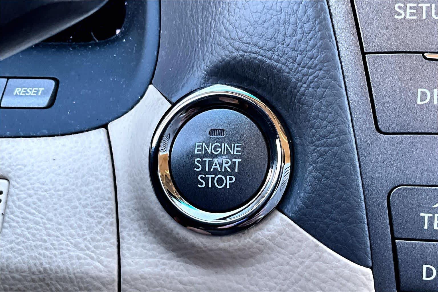Used 2011 Lexus LS 460 w/ Comfort Pkg RWD image 33