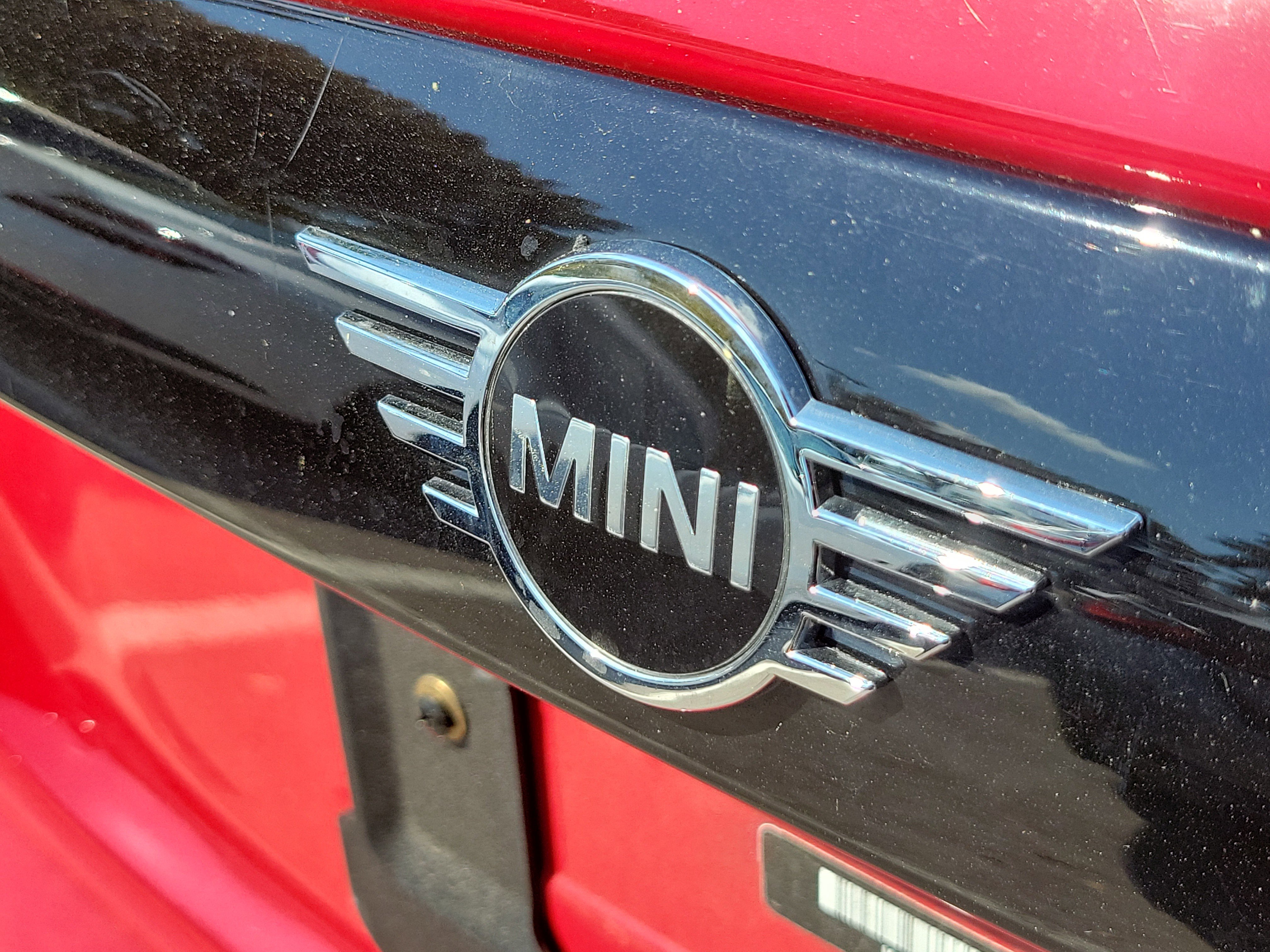 Certified 2024 MINI Cooper S w/ Signature Upholstery Package image 6