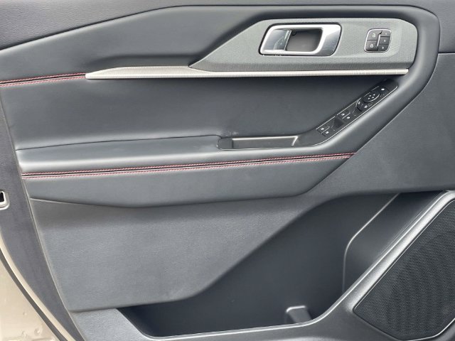 New 2027 Ford Explorer ST-Line w/ Premium Package RWD image 15