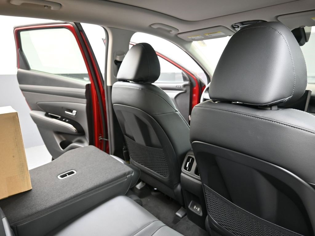 New 2026 Hyundai Tucson Limited image 15