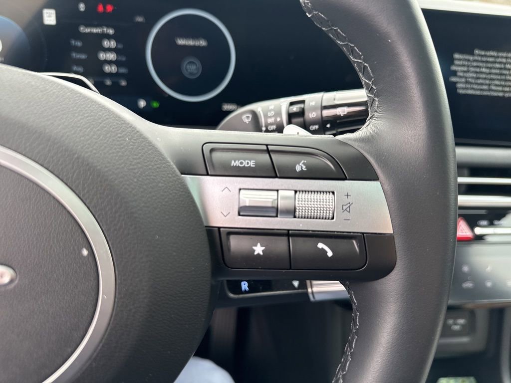 Used 2025 Hyundai Tucson SEL image 12