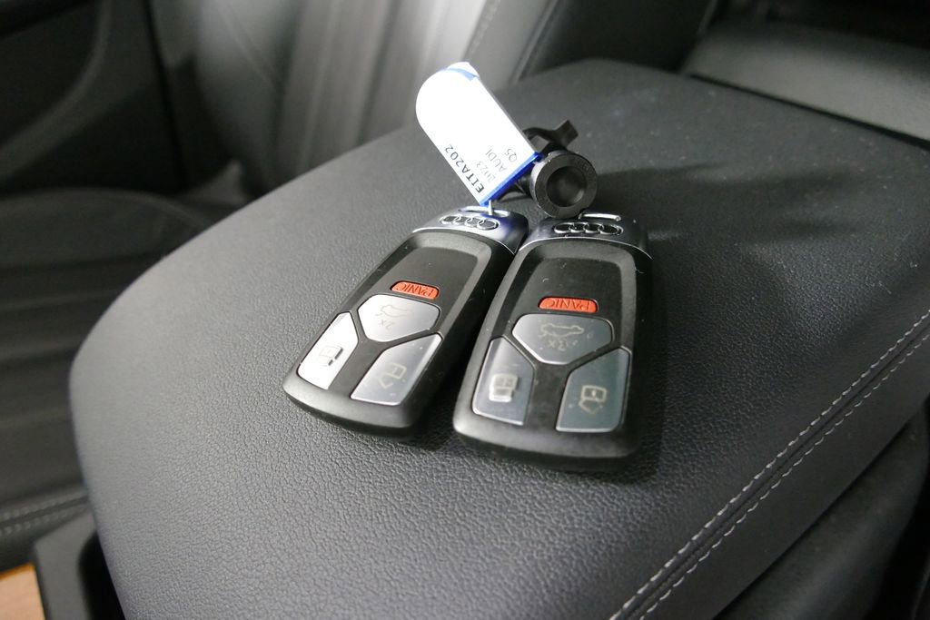 Used 2023 Audi Q5 2.0T Premium Plus w/ Premium Plus Package image 23