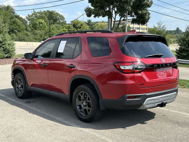 Used 2025 Honda Pilot TrailSport image 34