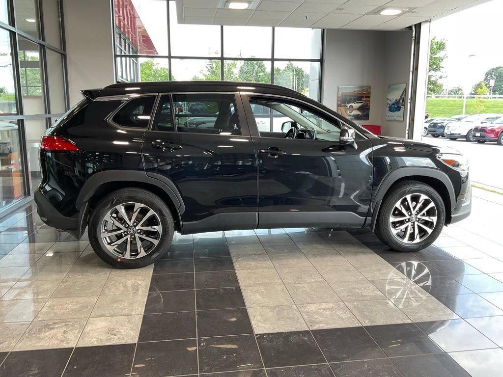 Certified 2023 Toyota Corolla Cross XLE w/ Convenience Package AWD/4WD image 5