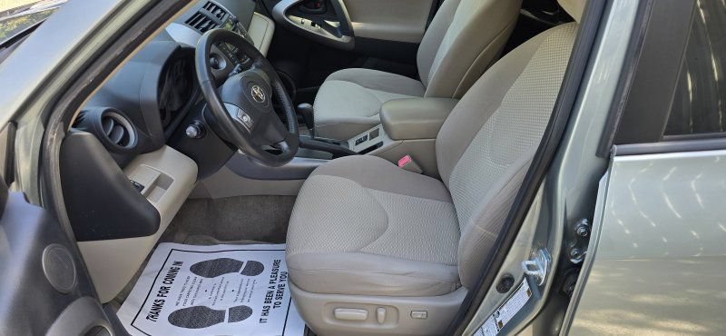 Used 2006 Toyota RAV4 Limited AWD/4WD image 16