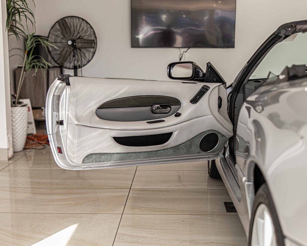 Used 2002 Aston Martin DB7 Vantage image 30