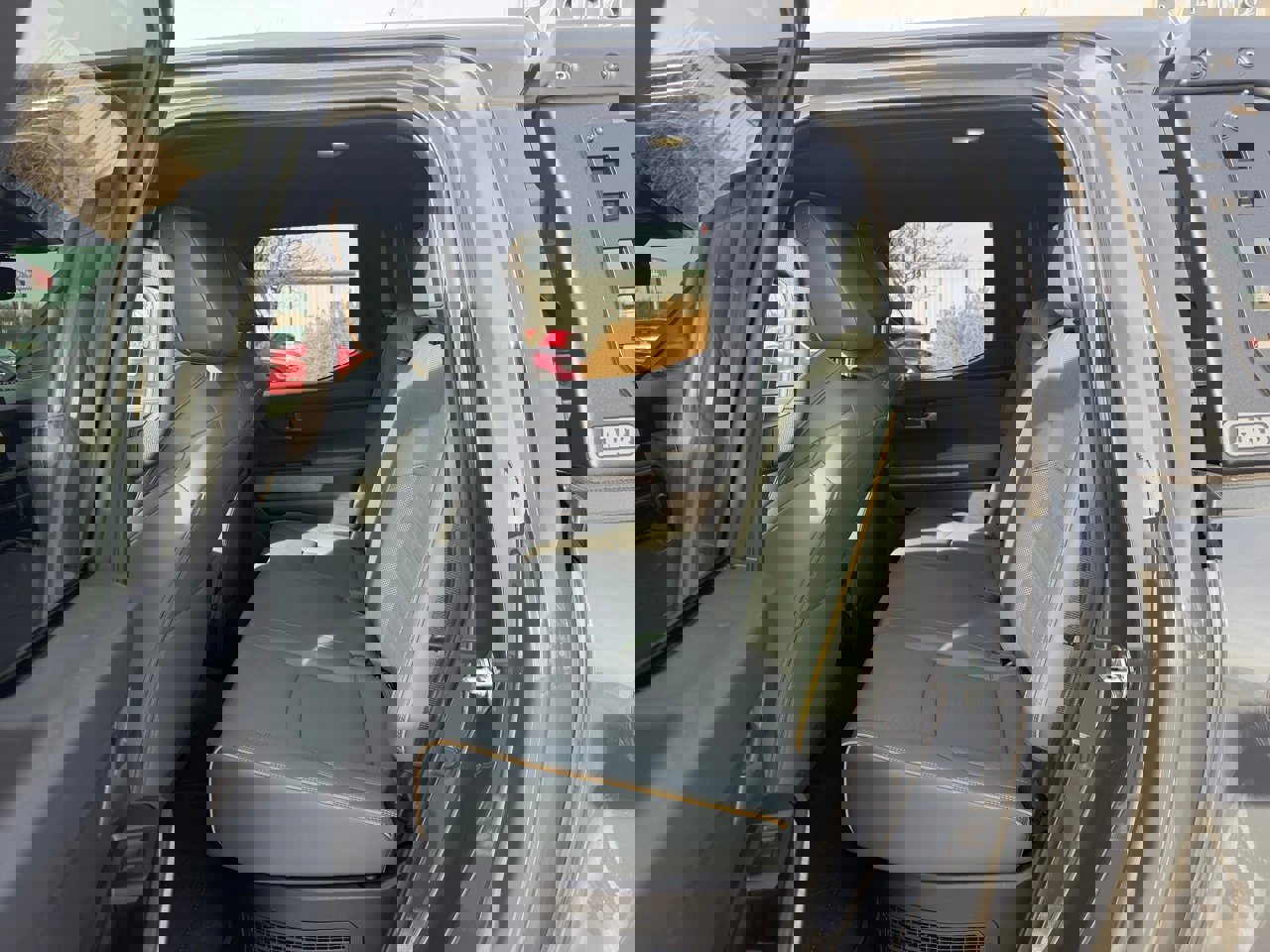 Used 2024 Toyota Tacoma Trailhunter image 6