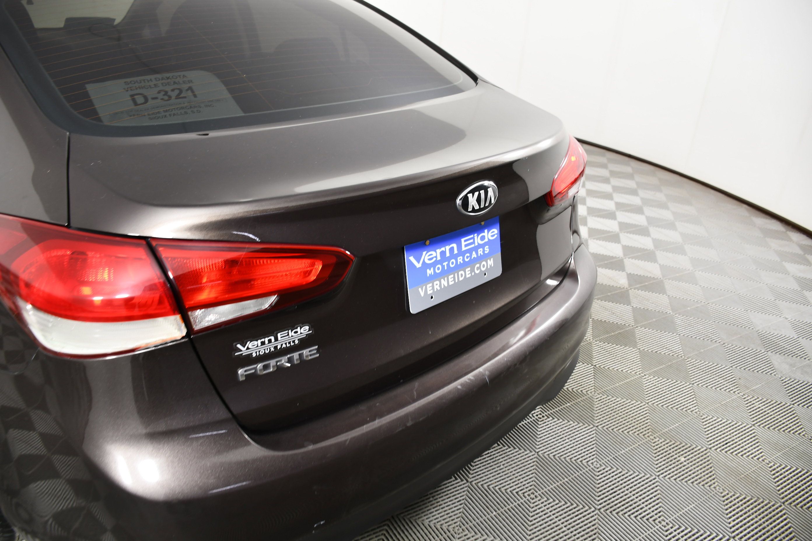 Used 2018 Kia Forte LX image 15