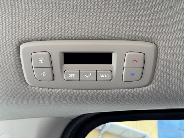 Certified 2025 Kia Carnival LX image 17