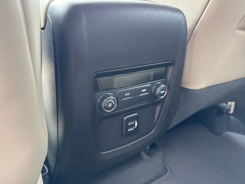 Certified 2018 Buick Enclave Essence FWD image 37