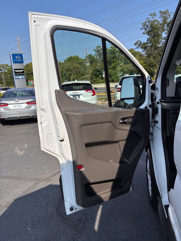 Used 2024 Ford Transit 350 XLT RWD image 28