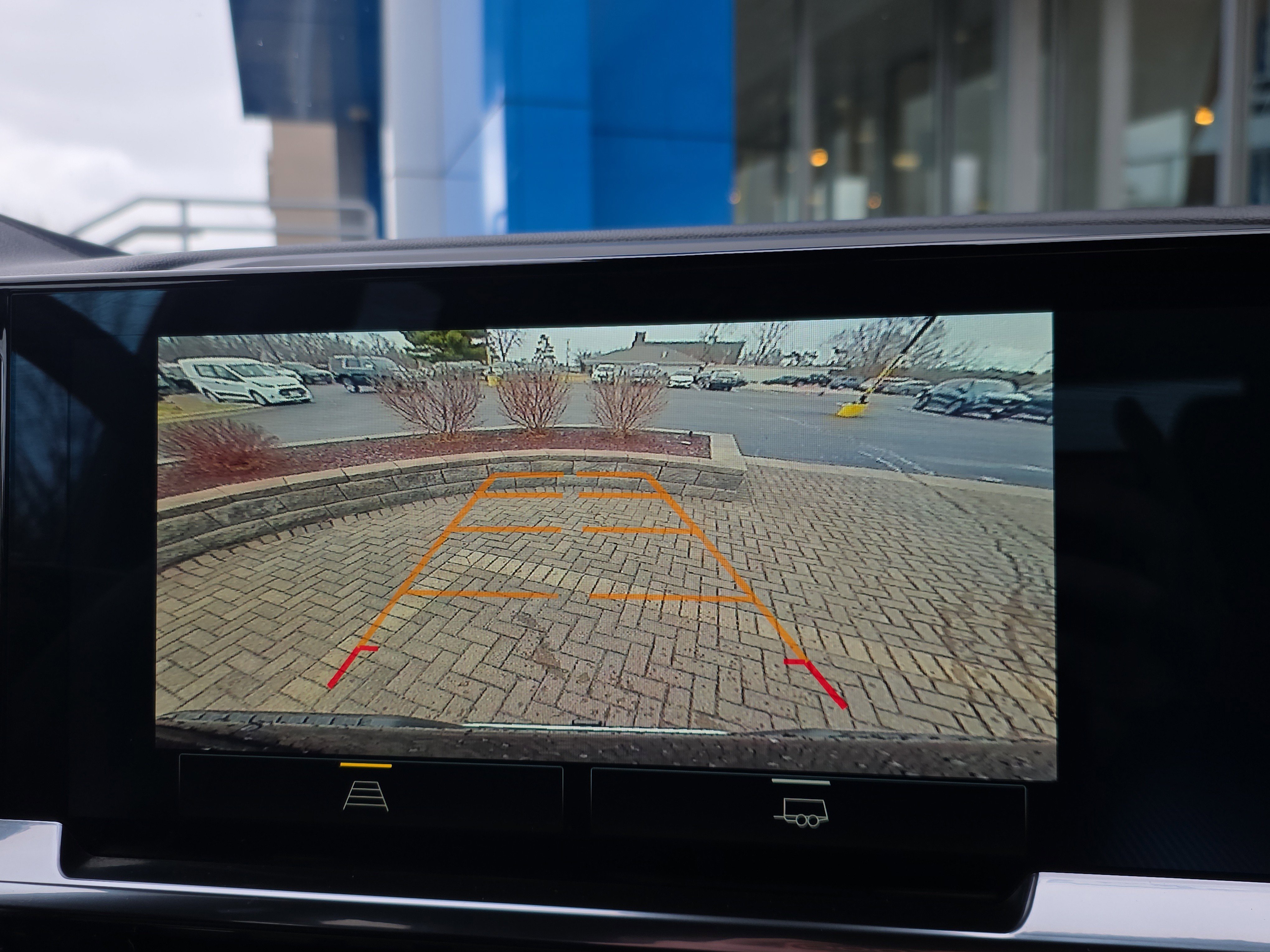 Used 2025 Chevrolet Silverado 1500 LT image 24