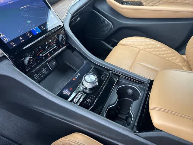 Used 2021 Jeep Grand Cherokee L Summit w/ Advanced Protech Group IV AWD/4WD image 29